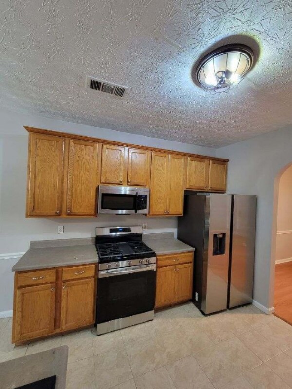 Building Photo - 166 Vinings Dr