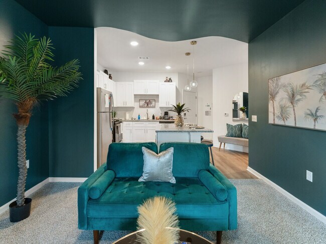 Foto del edificio - 597 Wildlight Ave