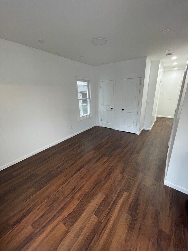 Foto del edificio - 452 S 1st Ave