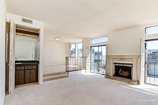 Foto del edificio - 236 Topaz Way