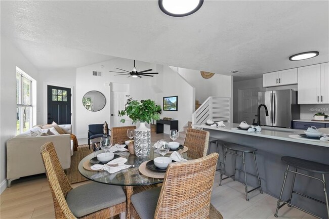 Building Photo - 9987 Triple Crown Cir
