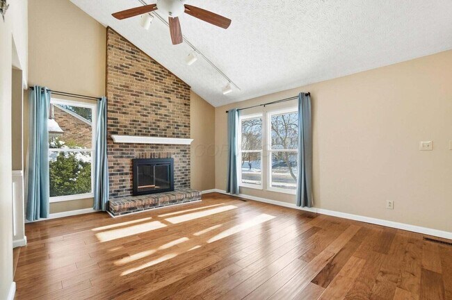 Foto del edificio - 1986 Sutter Pkwy