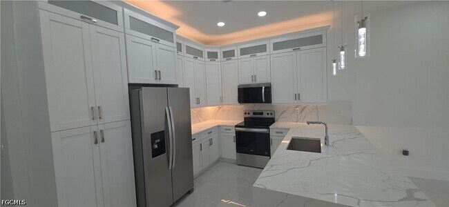 Foto del edificio - 322-324 Poplar St