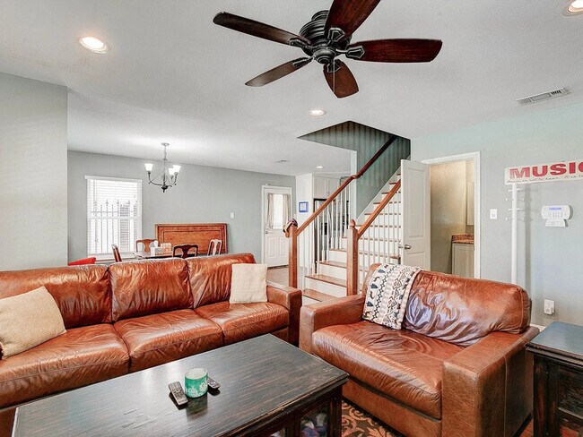 Foto del edificio - 3201 Forest Park Blvd