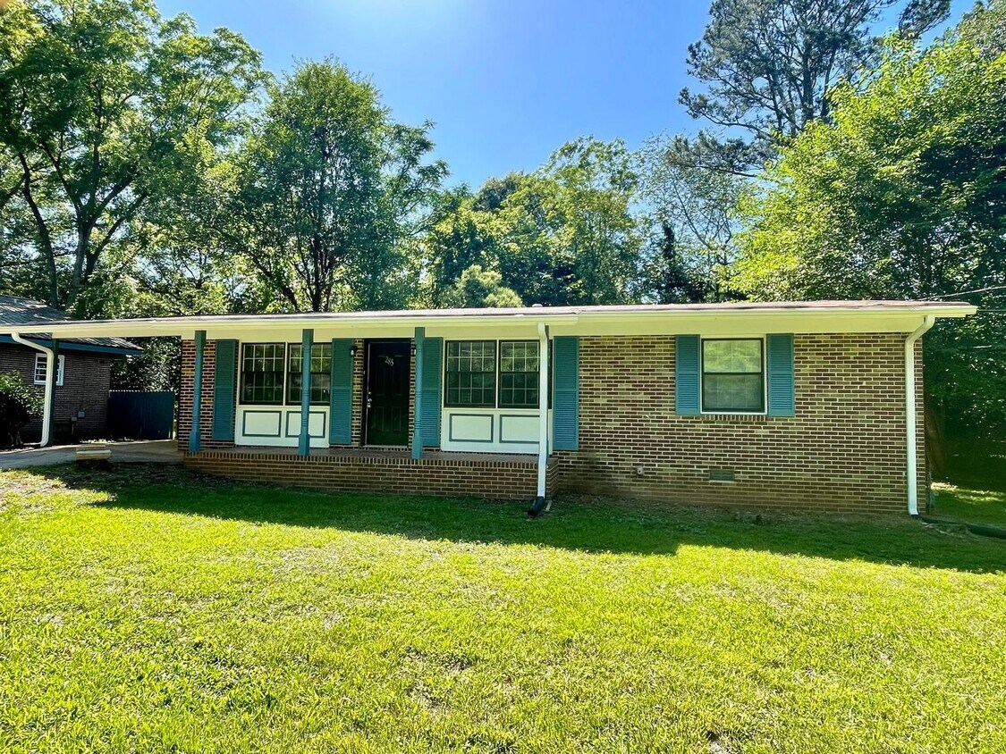 Foto principal - 3/2 Eastside Home that was just remodeled ...