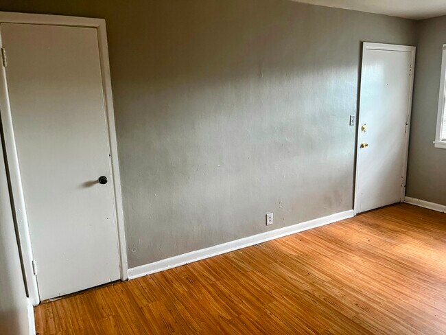 Foto del edificio - 5876 N 32nd St