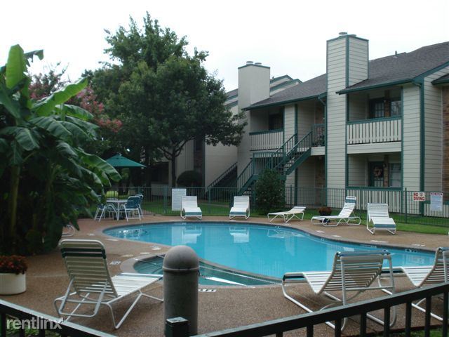 Building Photo - 1600 Amelia Ct