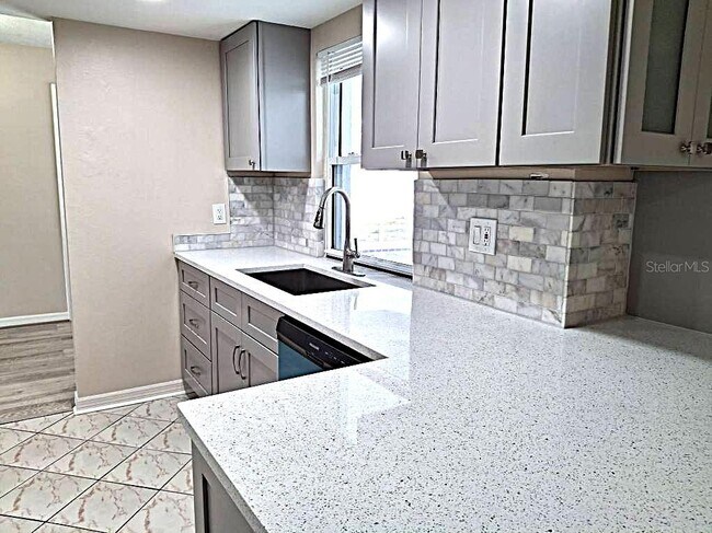 Foto del edificio - 8308 123rd Ave
