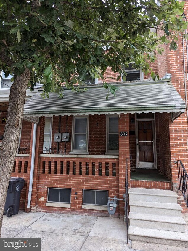 Primary Photo - 603 S Van Buren St