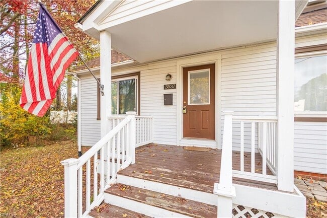 Foto del edificio - 3537 Buckingham St