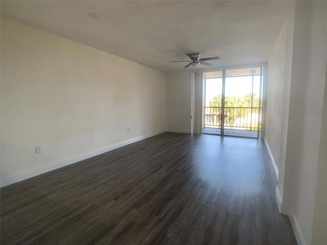 Building Photo - 2580 NW 56th Ave