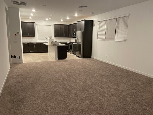Building Photo - 1150 E Marlin Dr