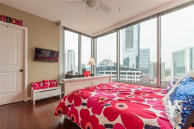 Foto del edificio - 3338 Peachtree Rd