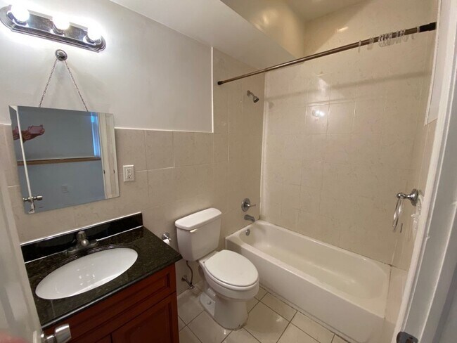 Foto del edificio - 1926 S 6th St