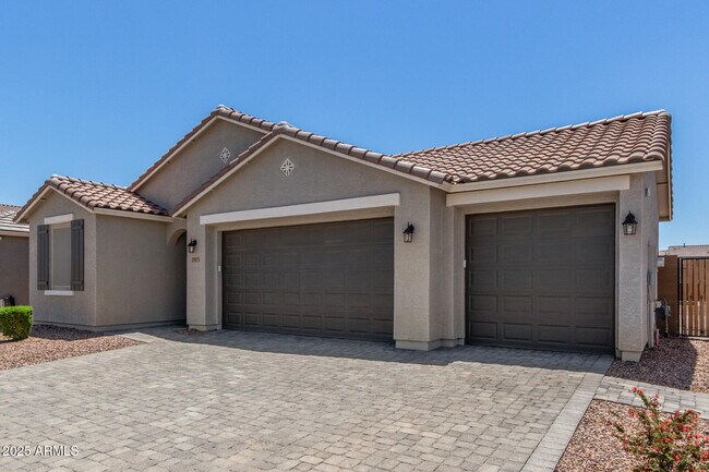 Foto del edificio - 17973 W Ashley Dr