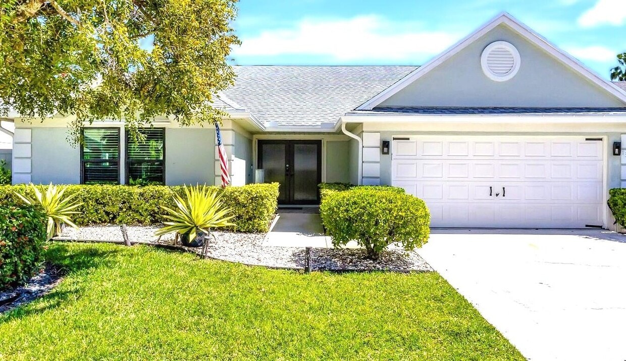 Primary Photo - 13005 Meadowbreeze Dr