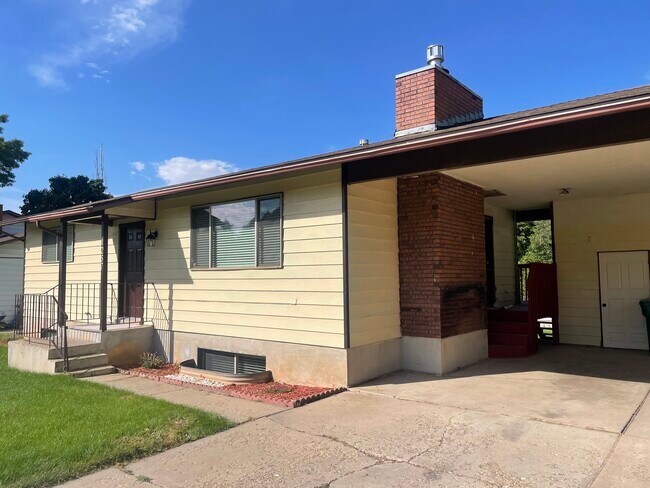 Building Photo - 1267 Kimberly Dr