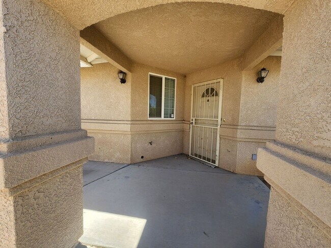 Foto del edificio - **Move in Special $100 Off 1st Month** 3 bedroom 2 Bath in Indian Cove