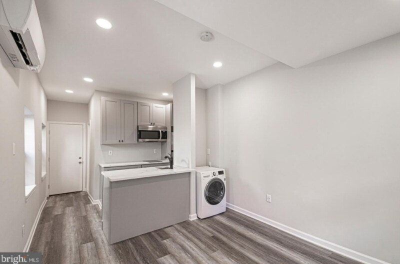 Foto principal - 2102 South St