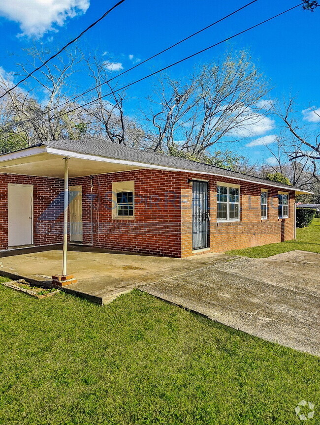 Building Photo - 3328 Tamplin Terrace
