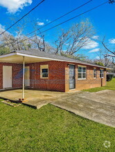 Building Photo - 3328 Tamplin Terrace