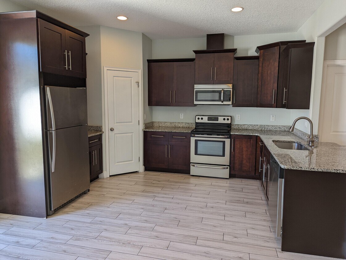361 S Grant St, Longwood, FL 32750 Townhome Rentals in Longwood FL