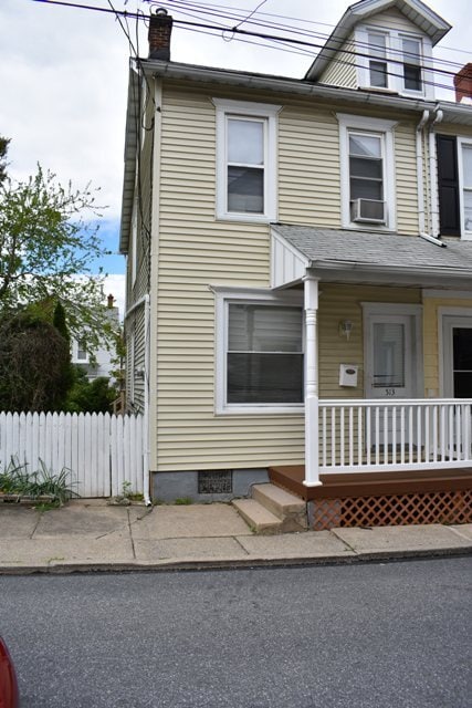 Building Photo - 513 Hanover St