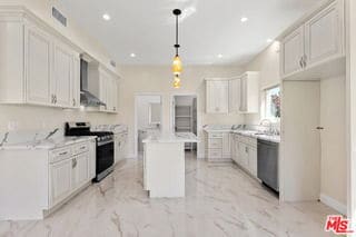 Building Photo - 11625 Haynes St