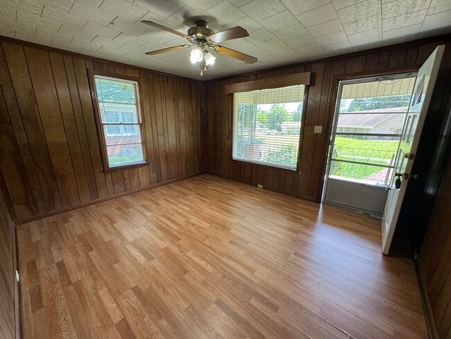 Building Photo - 3/1 House in Shannon Village $1050