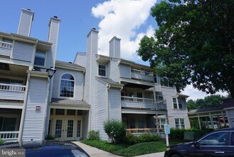Building Photo - 202 Salem Ct