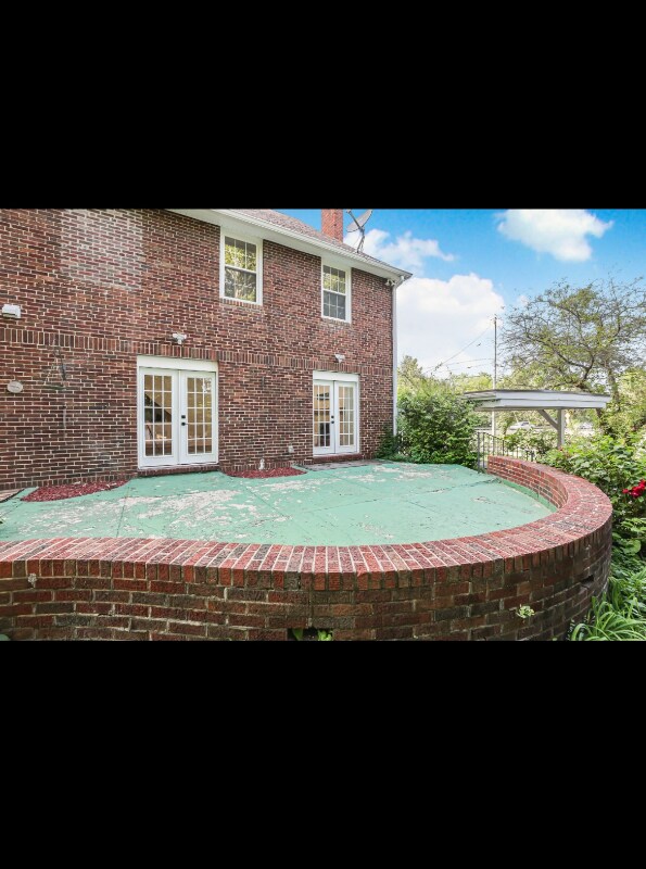 Building Photo - 2421 Airport Dr