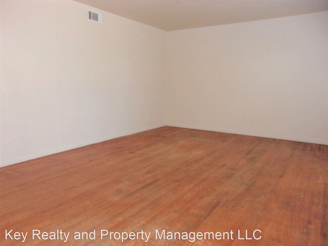Building Photo - 3 br, 1.5 bath House - 3801 NW 57th St