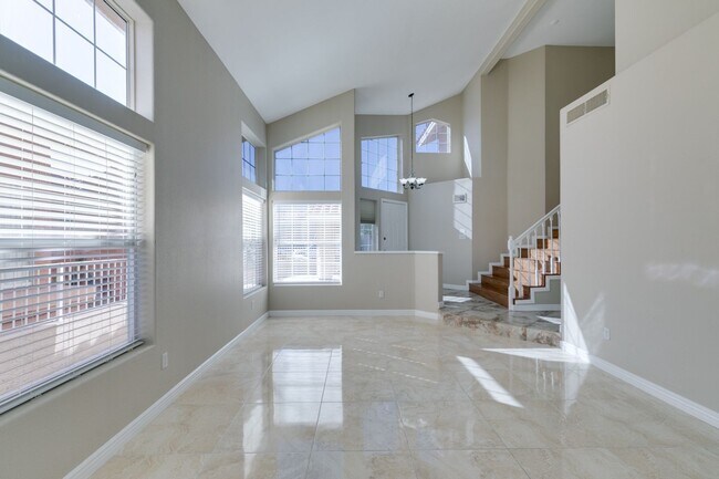 Building Photo - BEAUTIFUL DESERT SHORES 2 STORY!