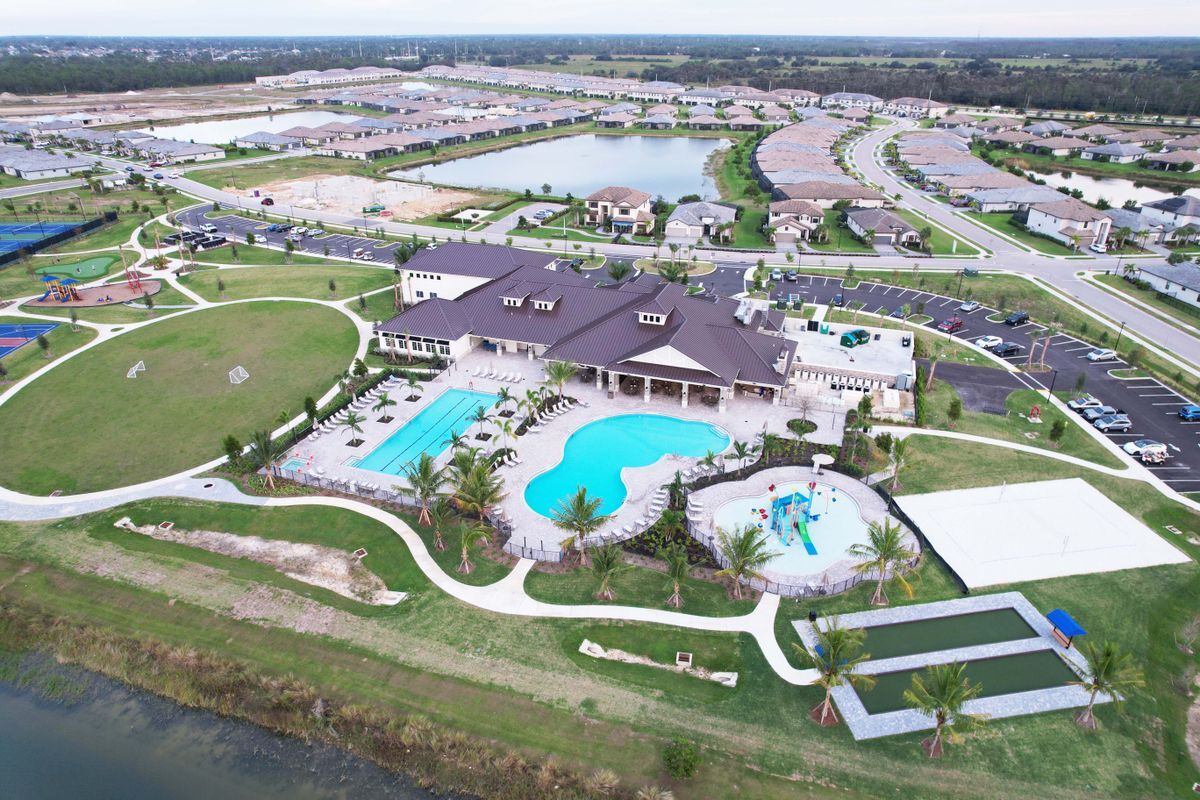 Foto principal - 13822 Pine Lodge Ln