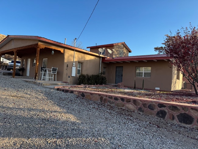 Building Photo - 354 NM-76