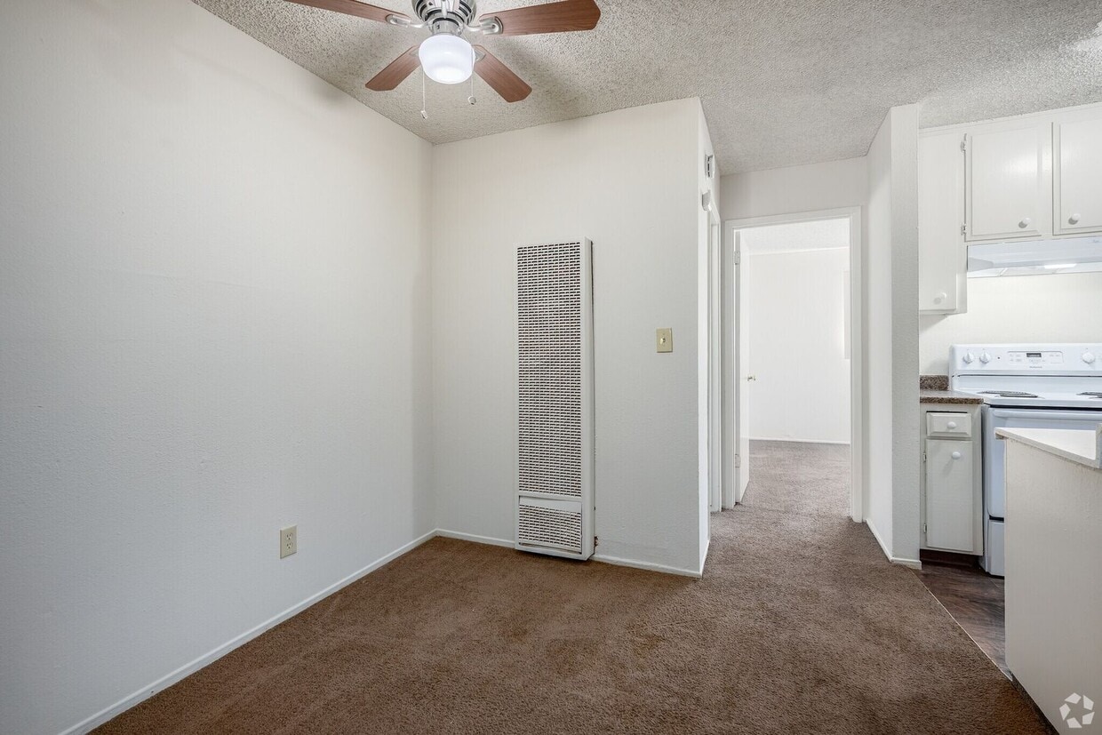 Building Photo - Rivergate Apartments