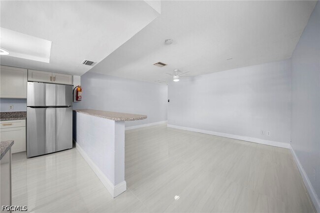 Building Photo - 5454 Eighth Ave