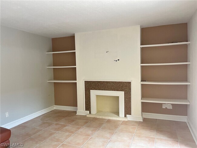 Building Photo - 1717 Park Meadows Dr