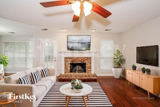 Foto del edificio - 501 Baronne St