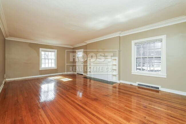 Building Photo - 448 Red Haw Rd