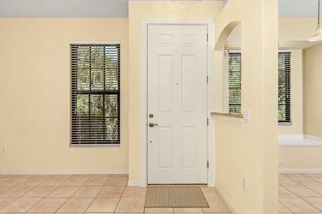 Building Photo - 7780 Woodbrook Cir