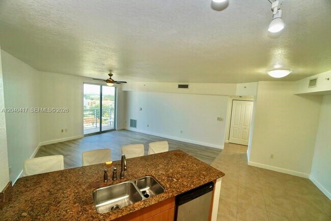 Building Photo - 1830 Radius Dr