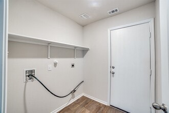 Building Photo - 10054 Bur Sedge