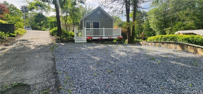 Foto del edificio - 11 Curry Rd