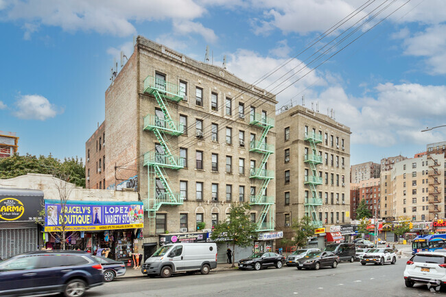 Foto del edificio - 2-6 E 167th St