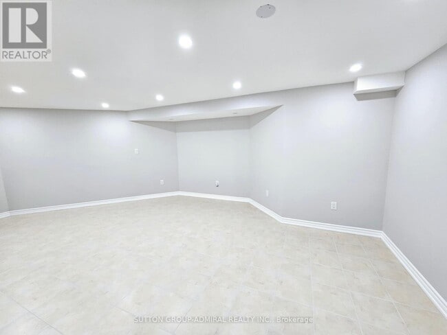 Building Photo - 103 Kingsnorth Blvd