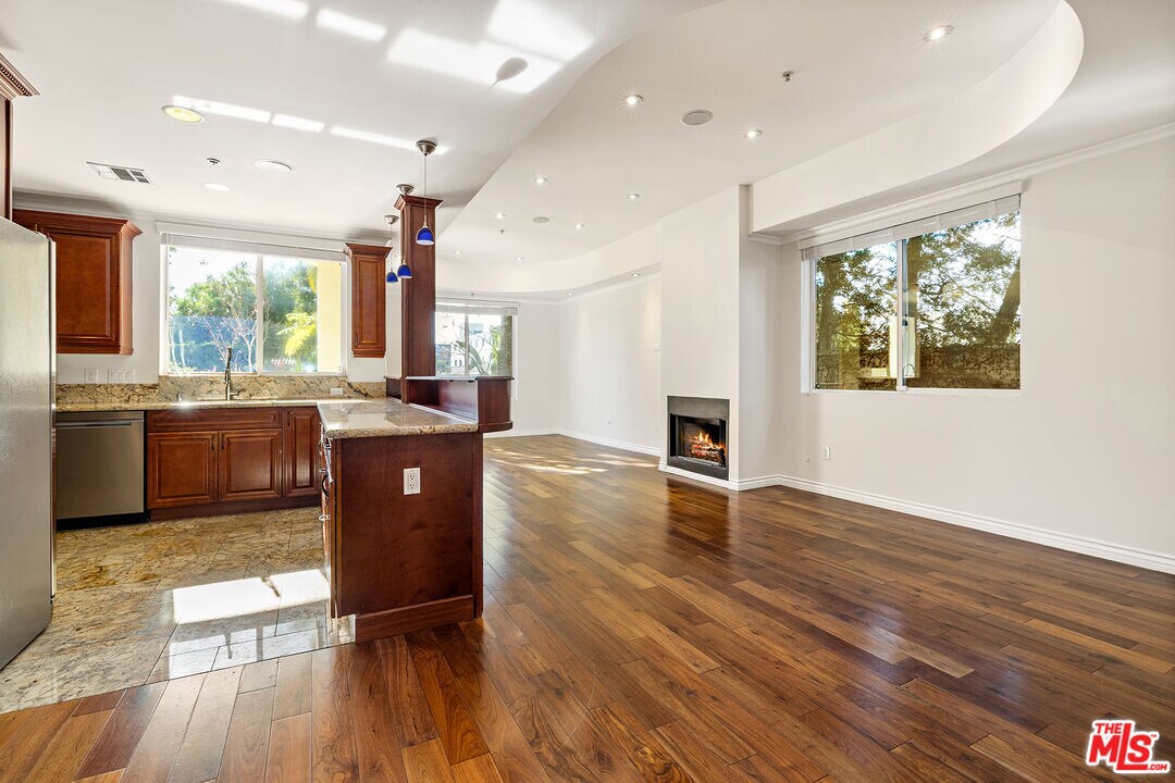 Foto principal - 632 Kings Rd
