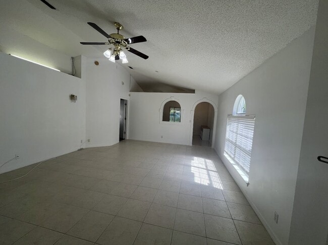 Building Photo - 11483 Kimberly Forest Dr