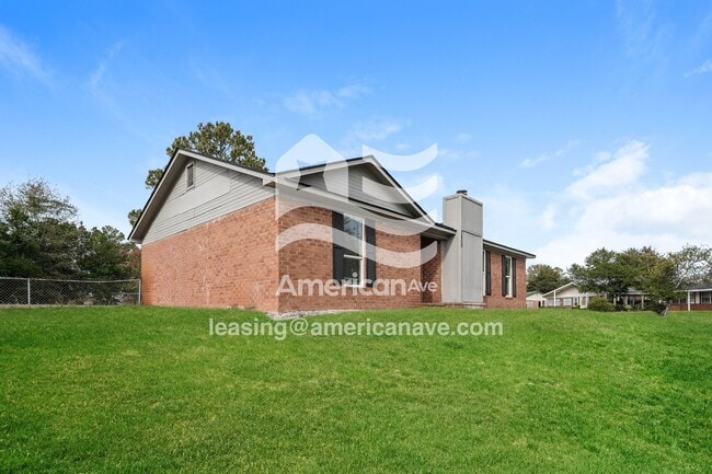 Building Photo - 3409 Knollcrest Rd