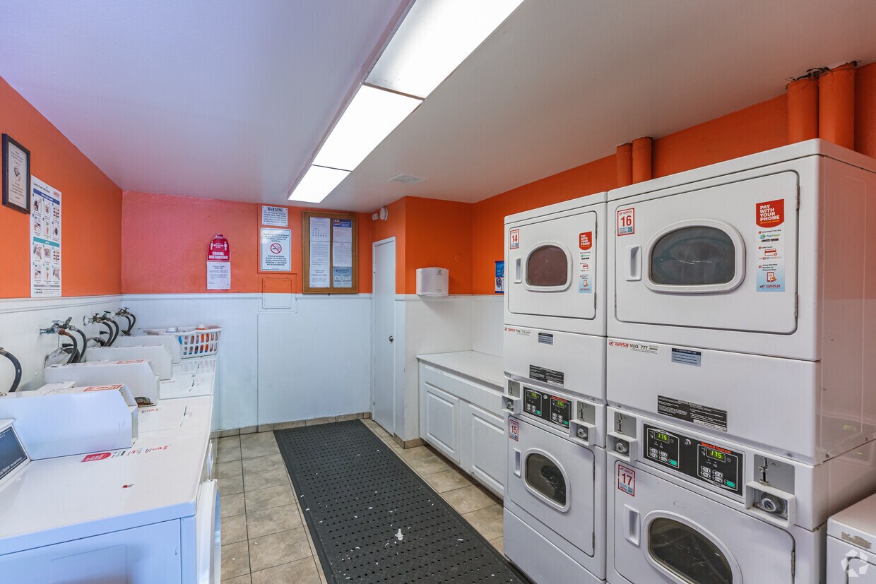 Glenbrook Terrace Apartments Apartments in Escondido, CA Westside